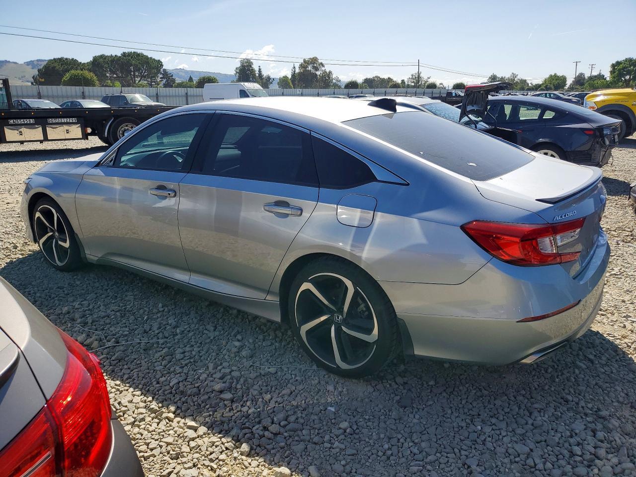 2022 Honda Accord Sport - zdjęcie 2