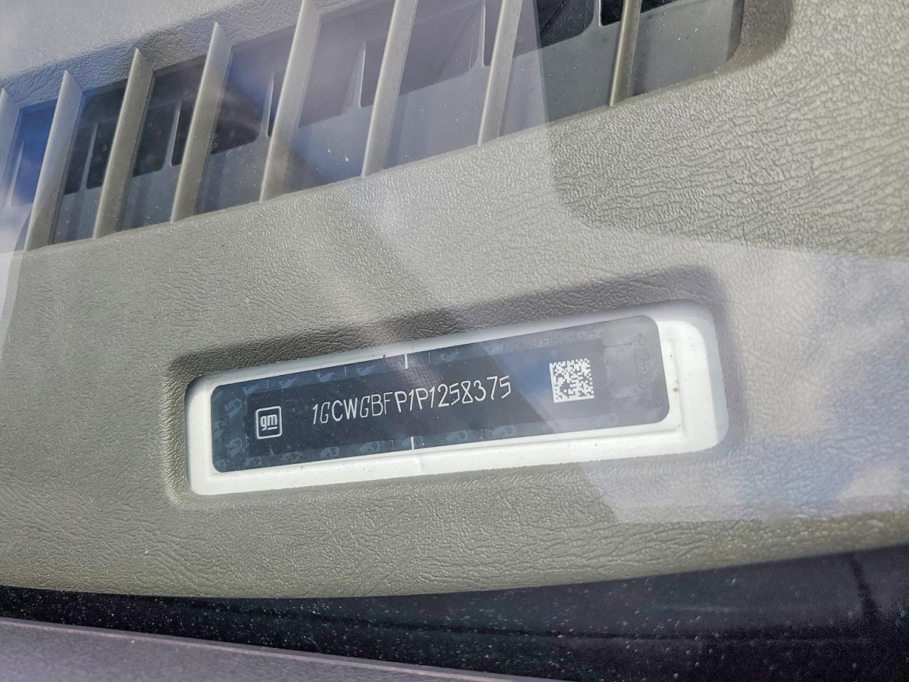 2023 Chevrolet Express G2500 - zdjęcie 13
