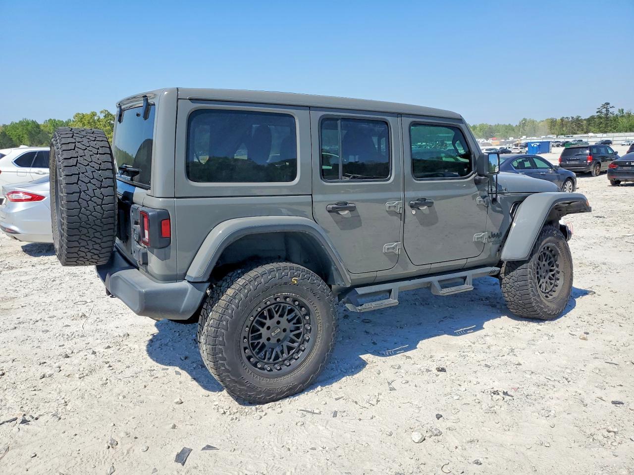 2021 Jeep Wrangler Unlimited Sport - zdjęcie 3