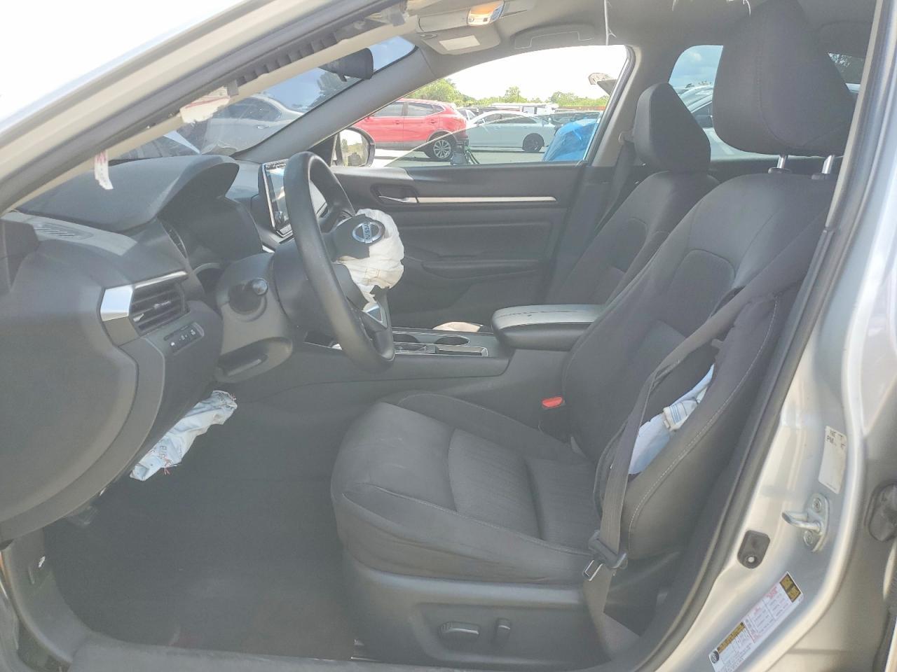 2022 Nissan Altima Sv - zdjęcie 7
