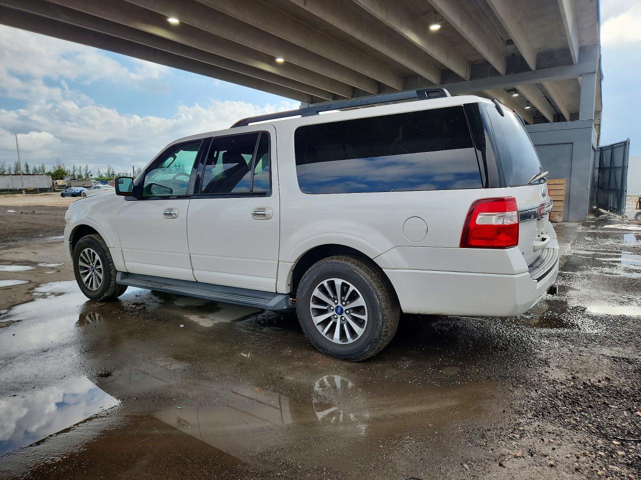 2015 Ford Expedition El Xlt - zdjęcie 2