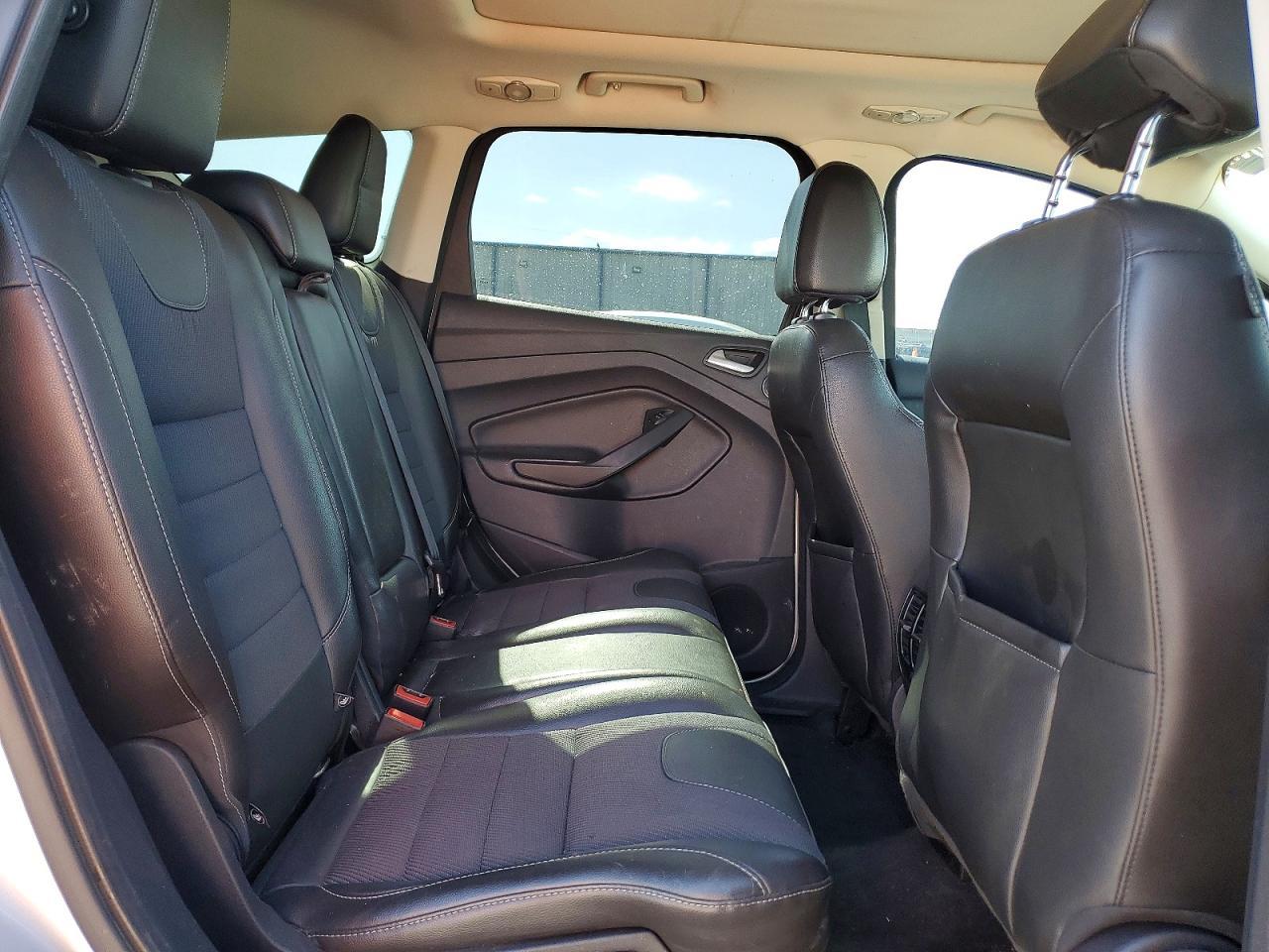 2013 Ford Escape Titanium - zdjęcie 11