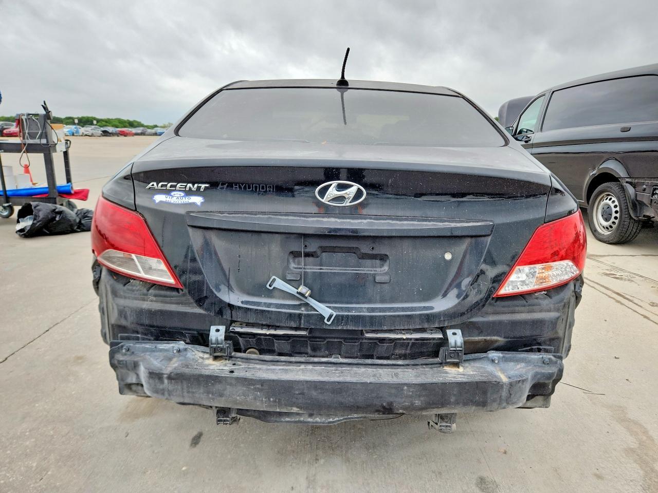 2014 Hyundai Accent Gls - zdjęcie 6