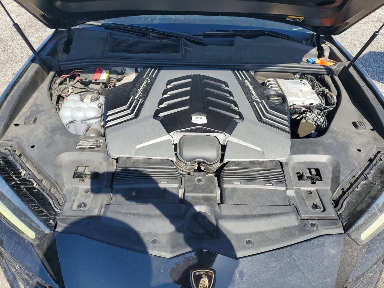 2020 Lamborghini Urus - zdjęcie 12