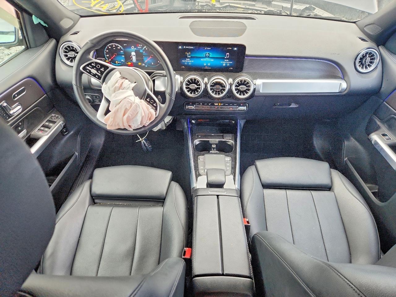 2022 Mercedes-Benz Glb 250 4Matic - zdjęcie 8