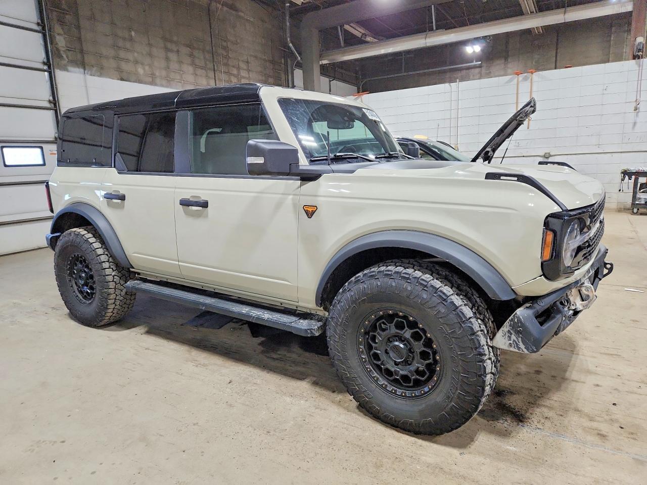 2025 Ford Bronco Badlands - zdjęcie 4