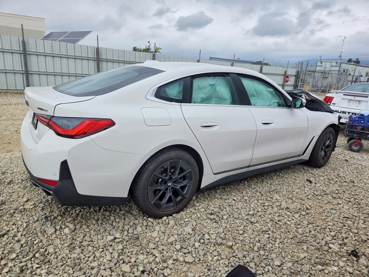 2025 BMW I4 Edrive 40 - zdjęcie 3