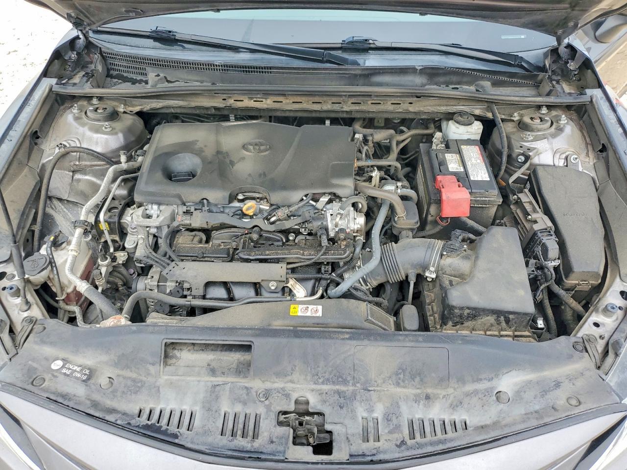 2022 Toyota Camry Le - zdjęcie 11