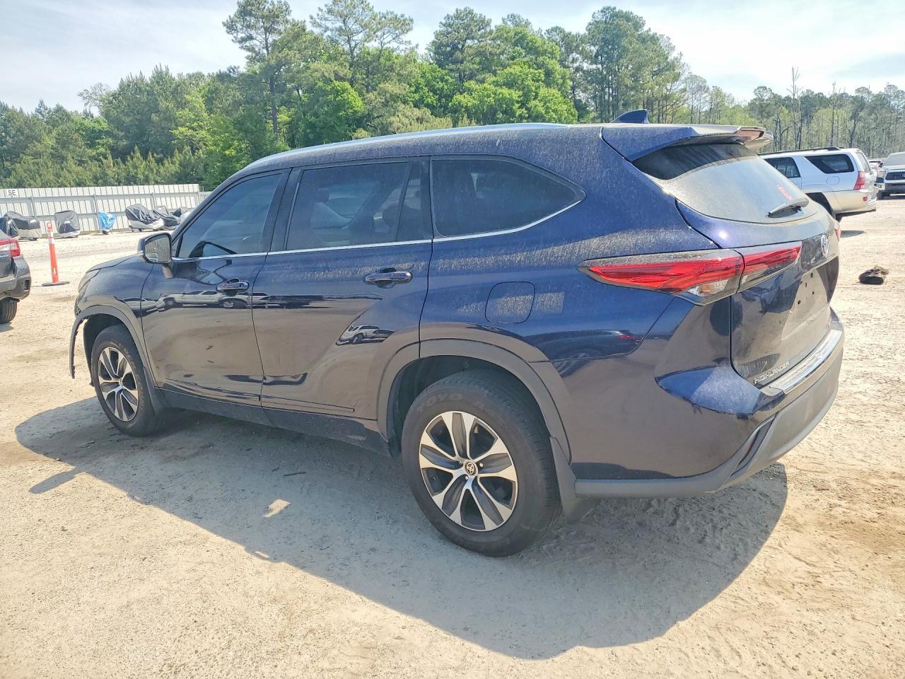2020 Toyota Highlander Xle - zdjęcie 2