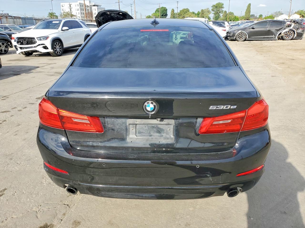 2019 BMW 530E - zdjęcie 6