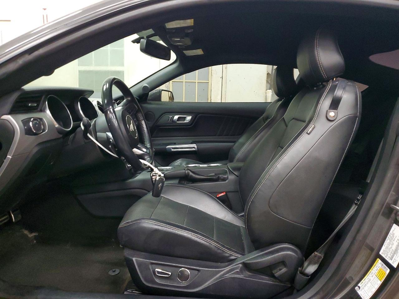 2018 Ford Mustang - zdjęcie 7