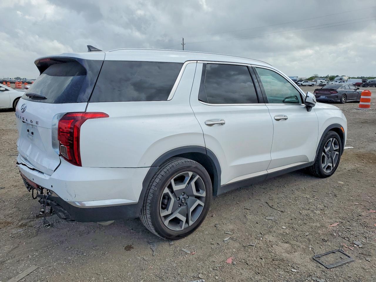 2023 Hyundai Palisade Limited - zdjęcie 3