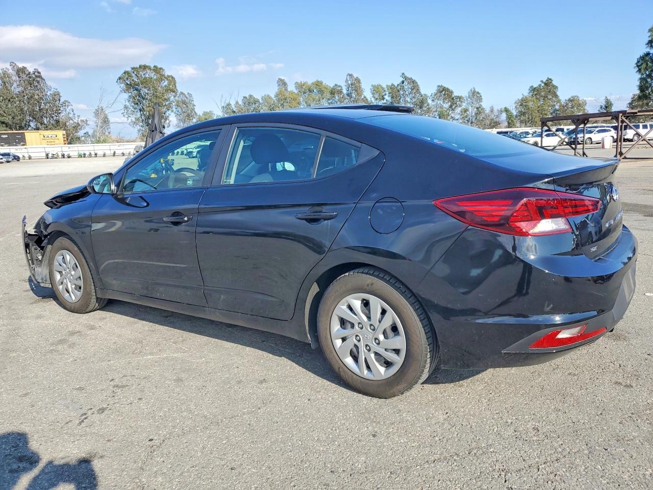 2020 Hyundai Elantra Se - zdjęcie 2