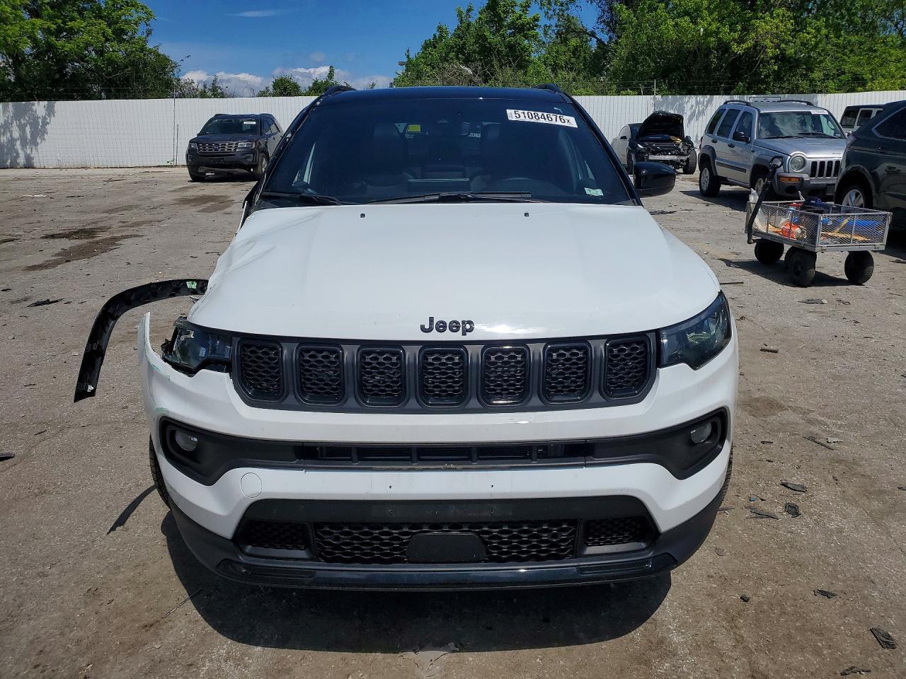 2023 Jeep Compass Latitude - zdjęcie 5