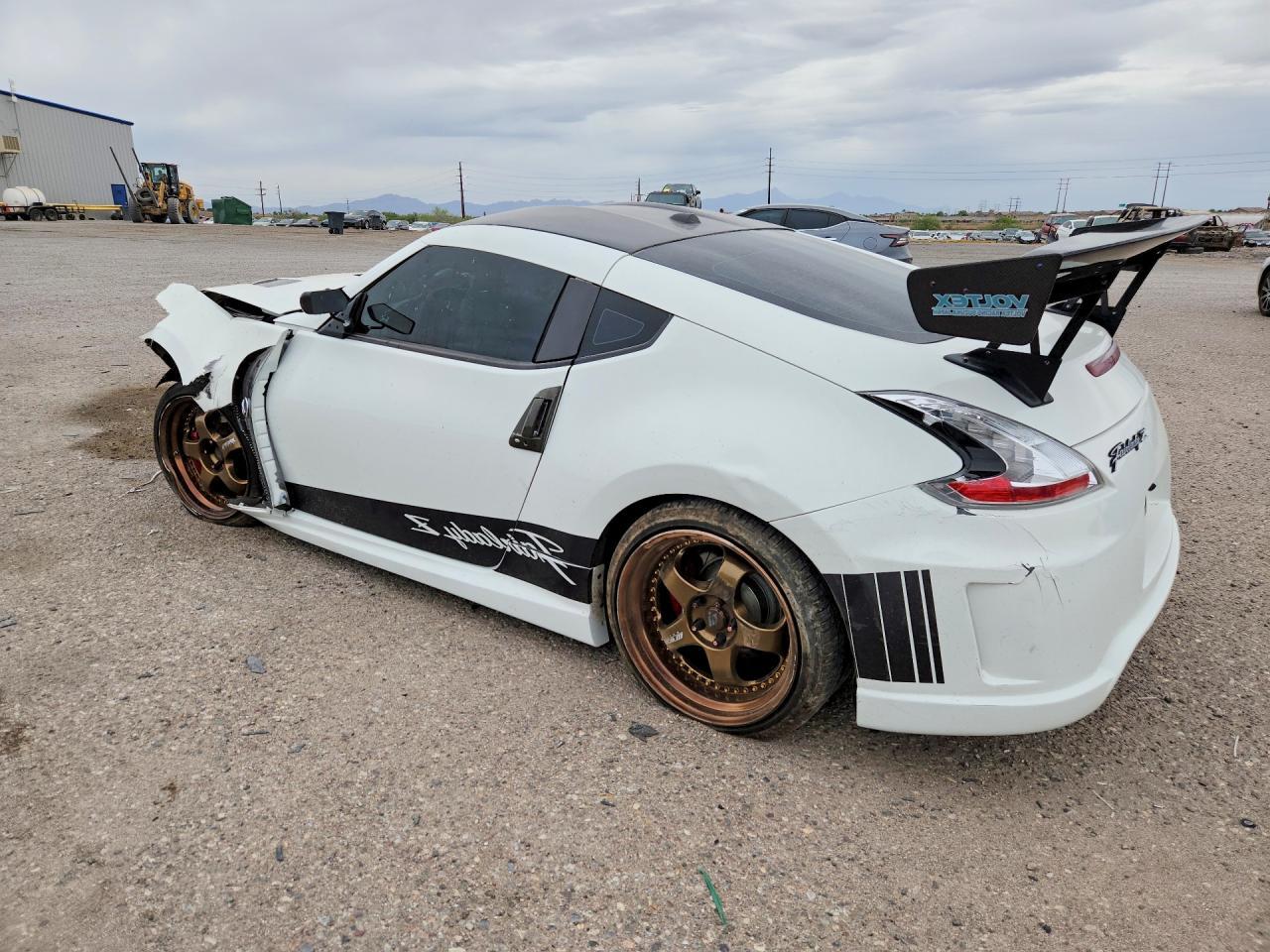 2017 Nissan 370Z Sport - zdjęcie 2