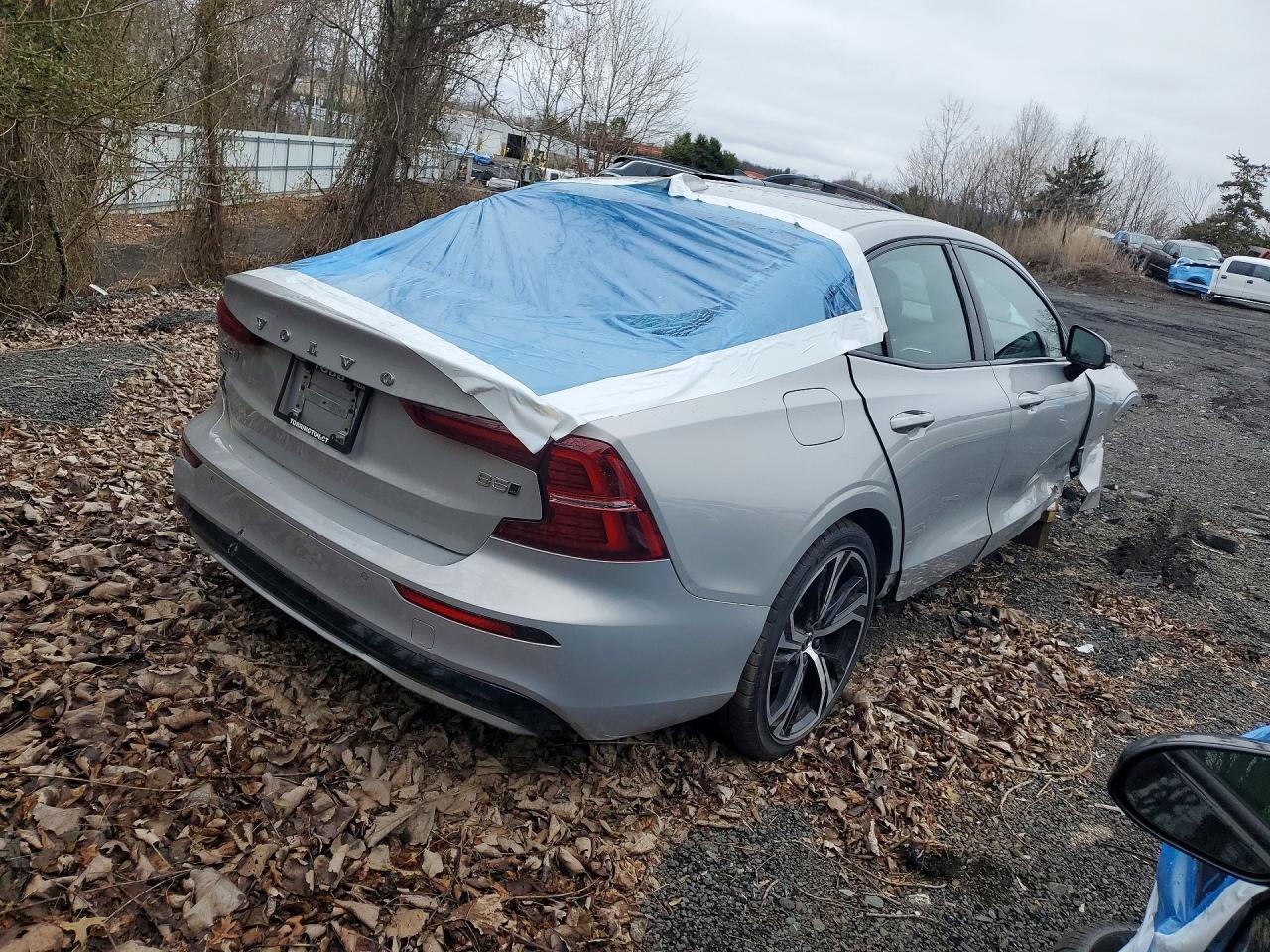 2024 Volvo S60 Core - zdjęcie 3