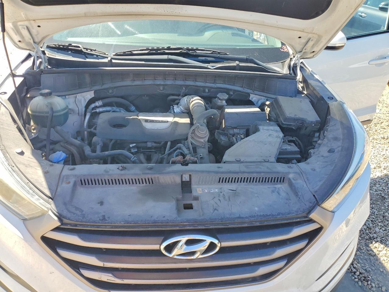 2016 Hyundai Tucson Sport - zdjęcie 9