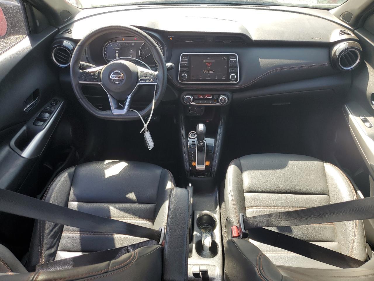 2020 Nissan Kicks Sr - zdjęcie 8