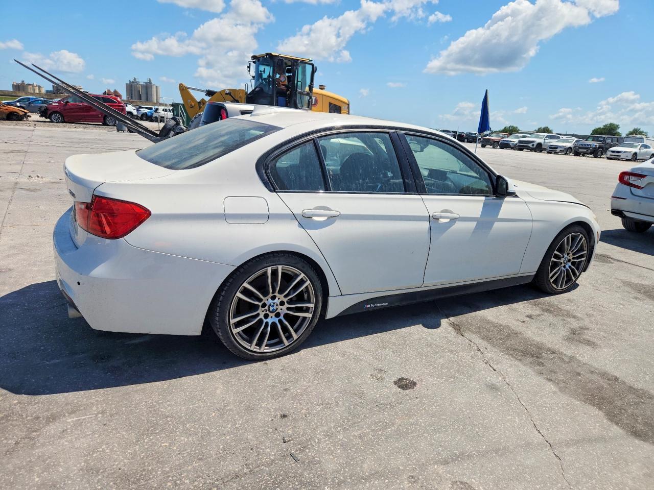 2015 BMW 335 I - zdjęcie 3