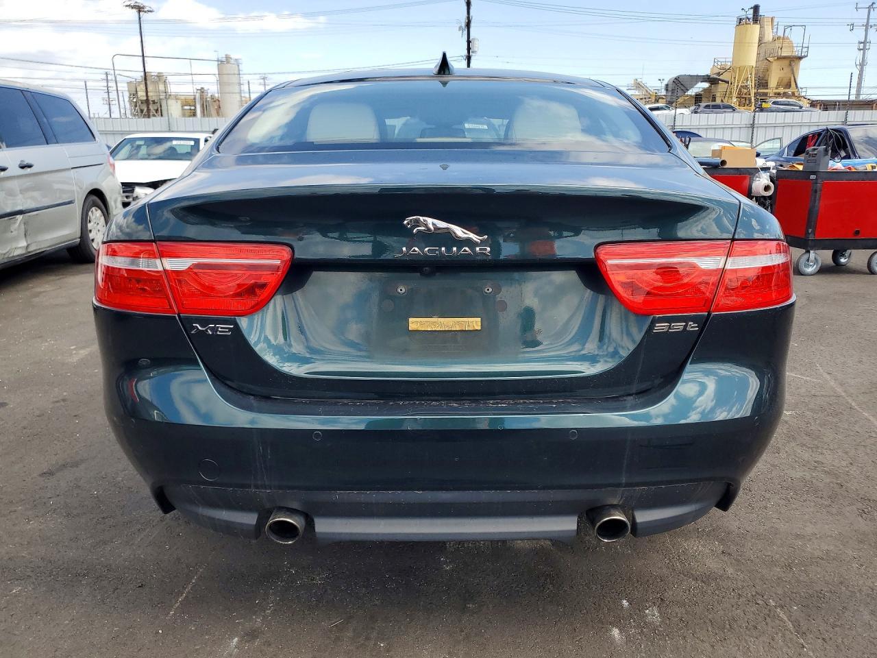 2017 Jaguar F-Pace Premium - zdjęcie 6