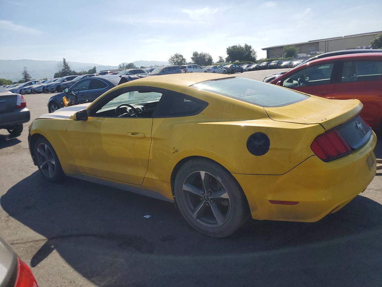 2016 Ford Mustang - zdjęcie 2