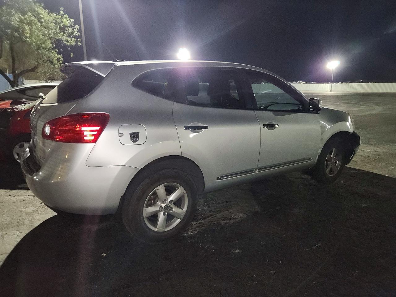 2013 Nissan Rogue S - zdjęcie 3