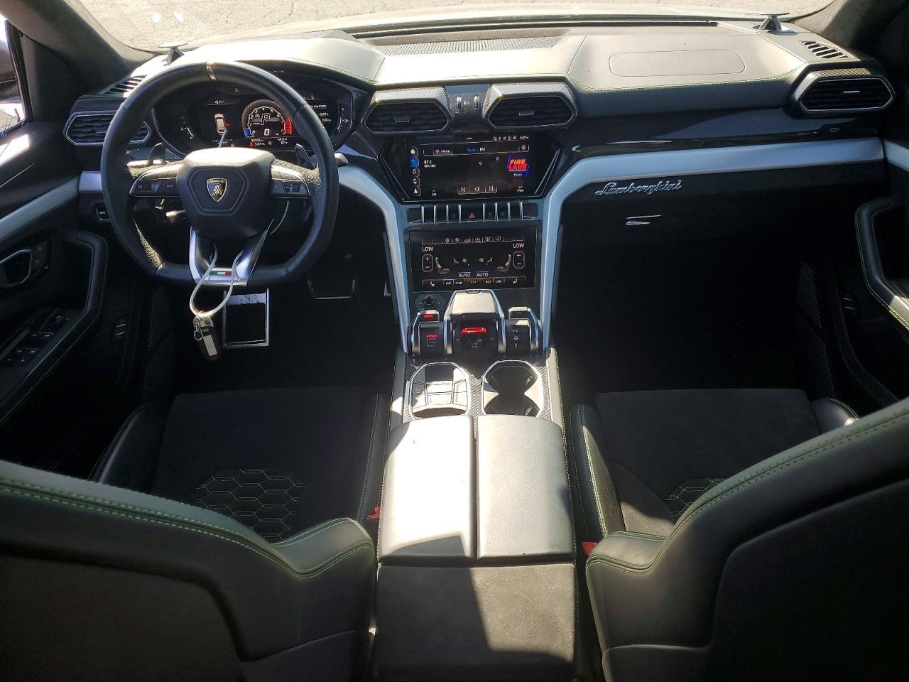 2020 Lamborghini Urus - zdjęcie 8