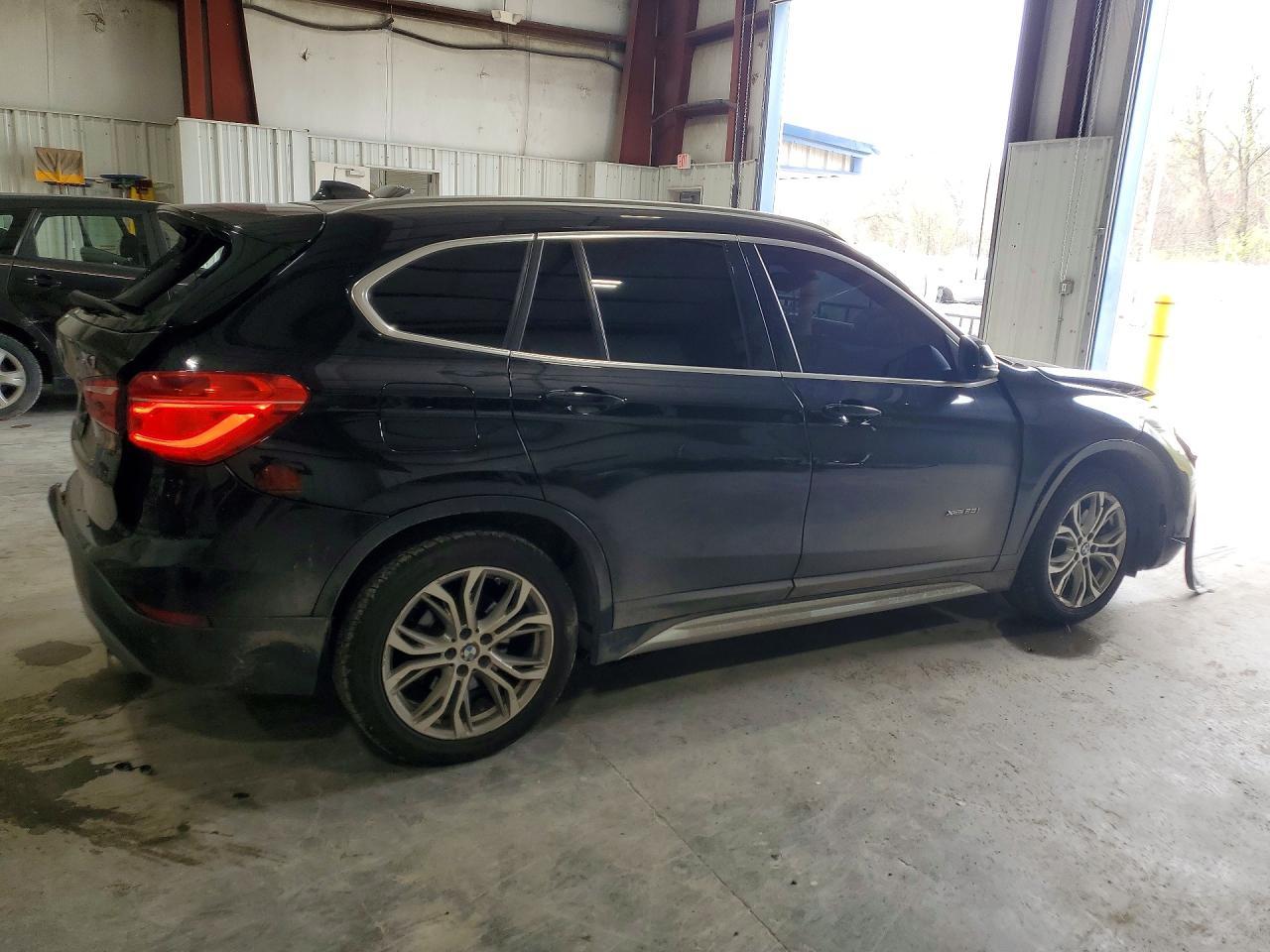 BMW X1 - zdjęcie 3