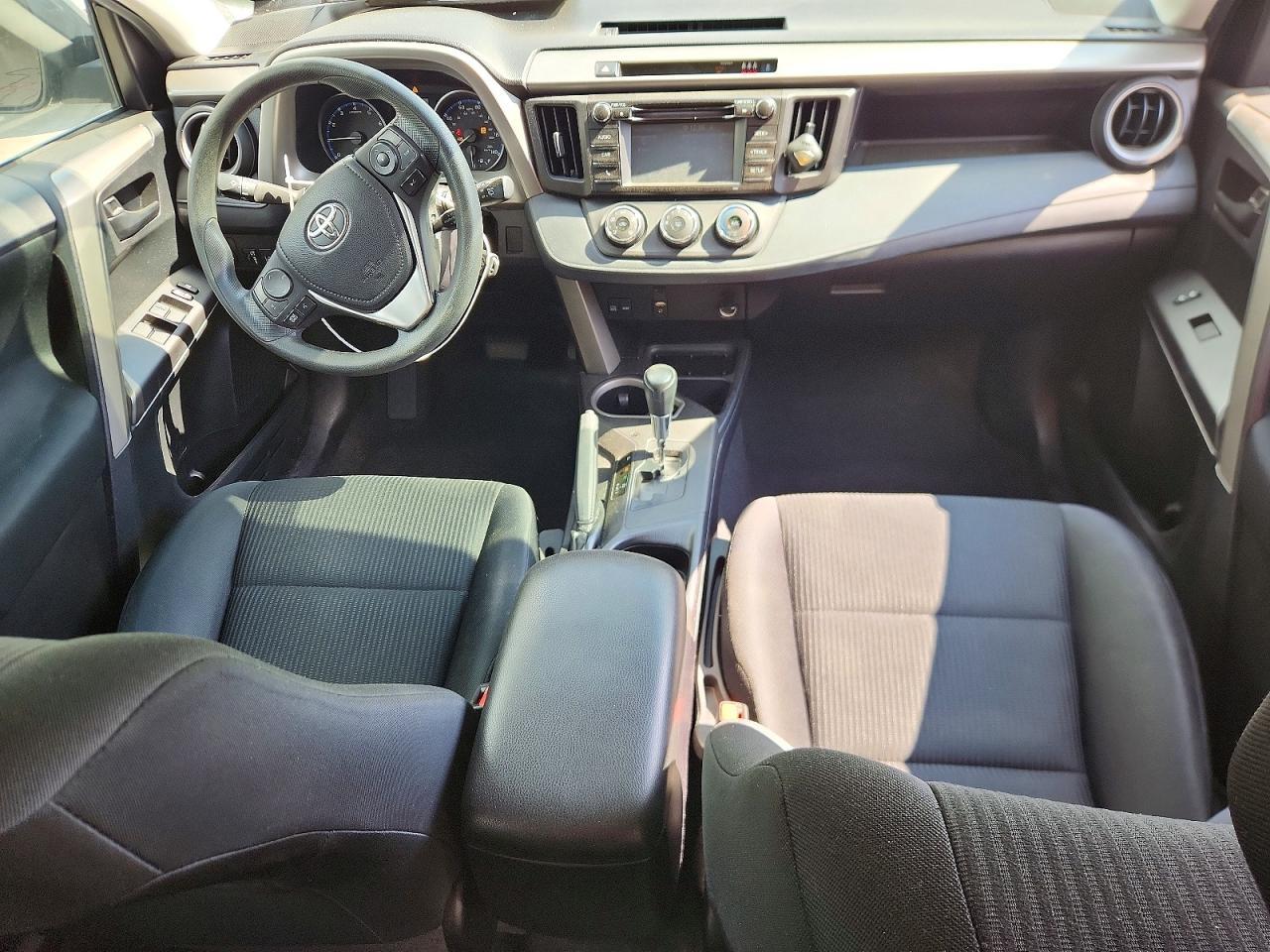 2018 Toyota Rav4 Le - zdjęcie 8