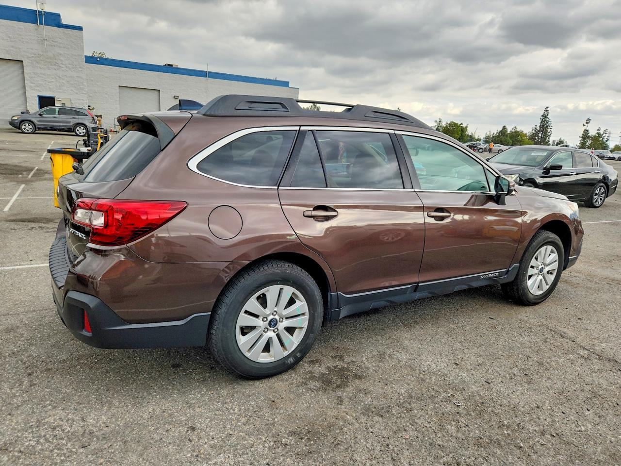 2019 Subaru Outback 2.5I Premium - zdjęcie 3