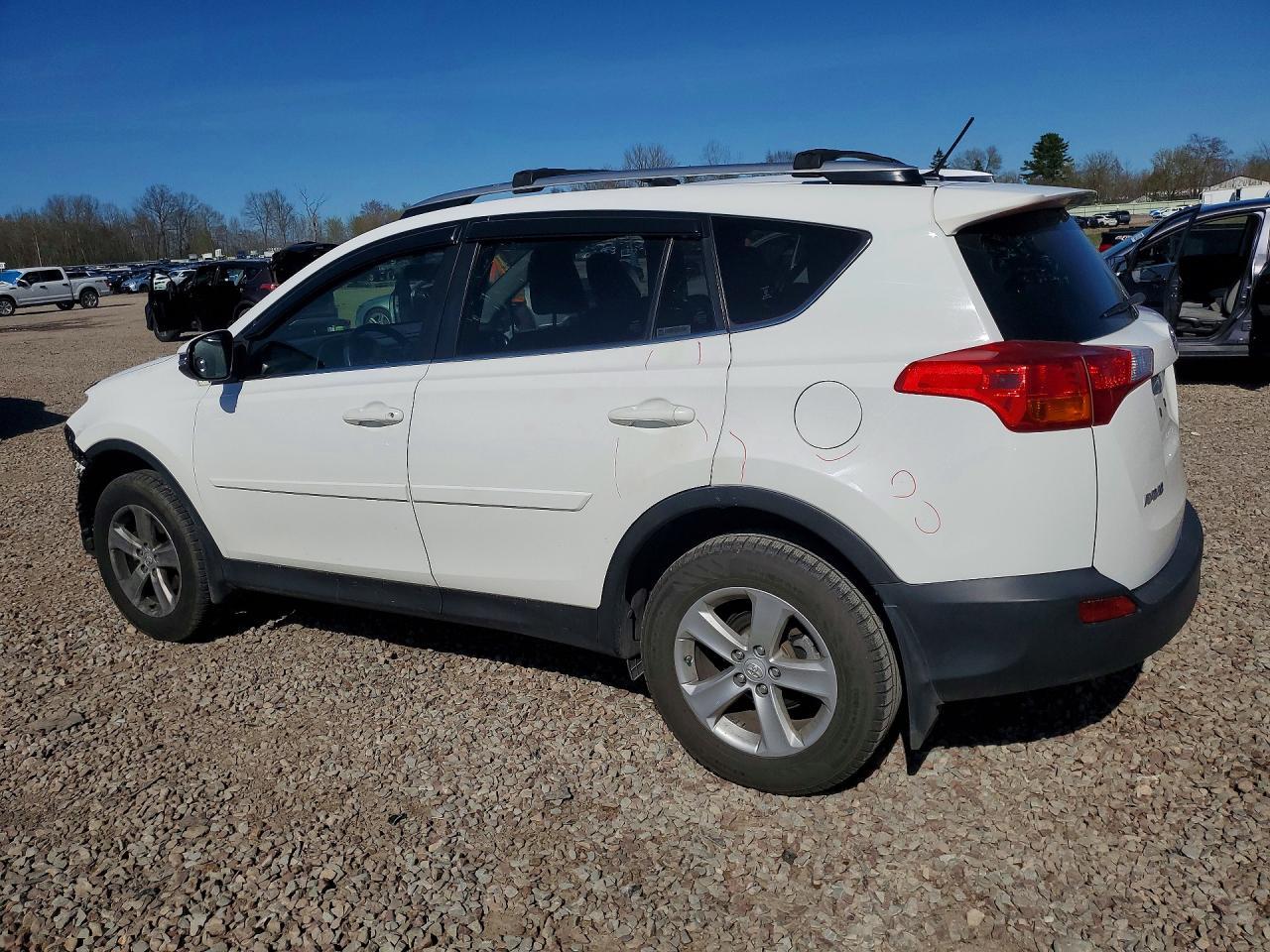 2014 Toyota Rav4 Xle - zdjęcie 2