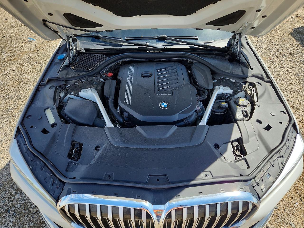 2020 BMW 740 Xi - zdjęcie 11