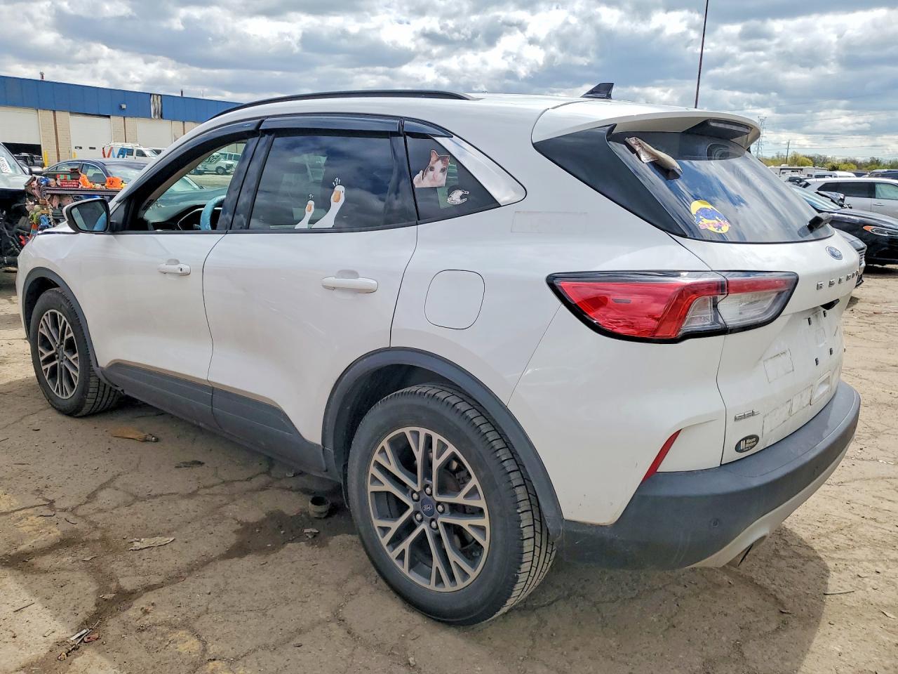 2020 Ford Escape Sel - zdjęcie 2