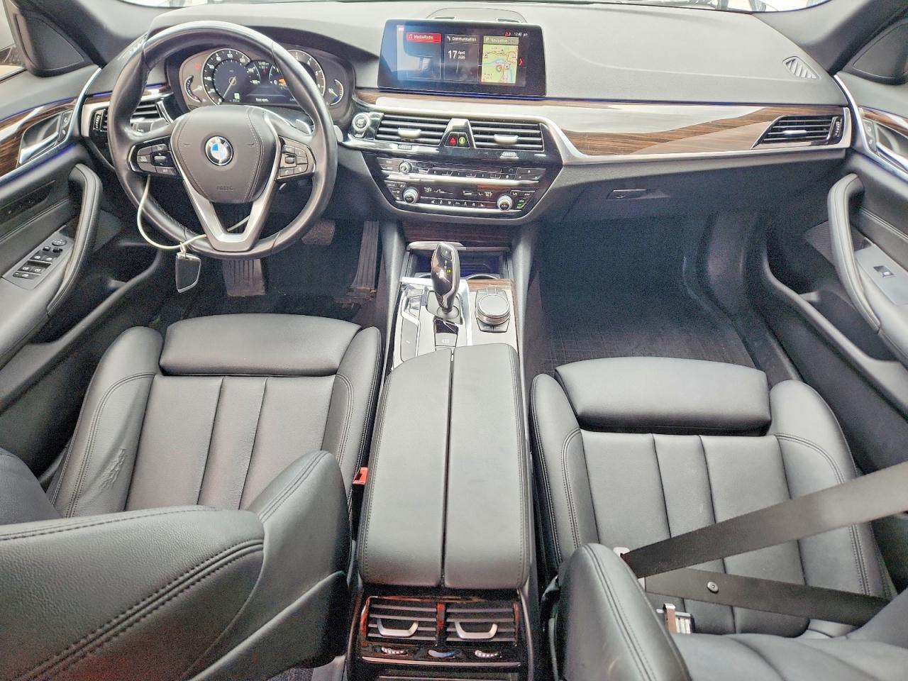2019 BMW 530 I - zdjęcie 8