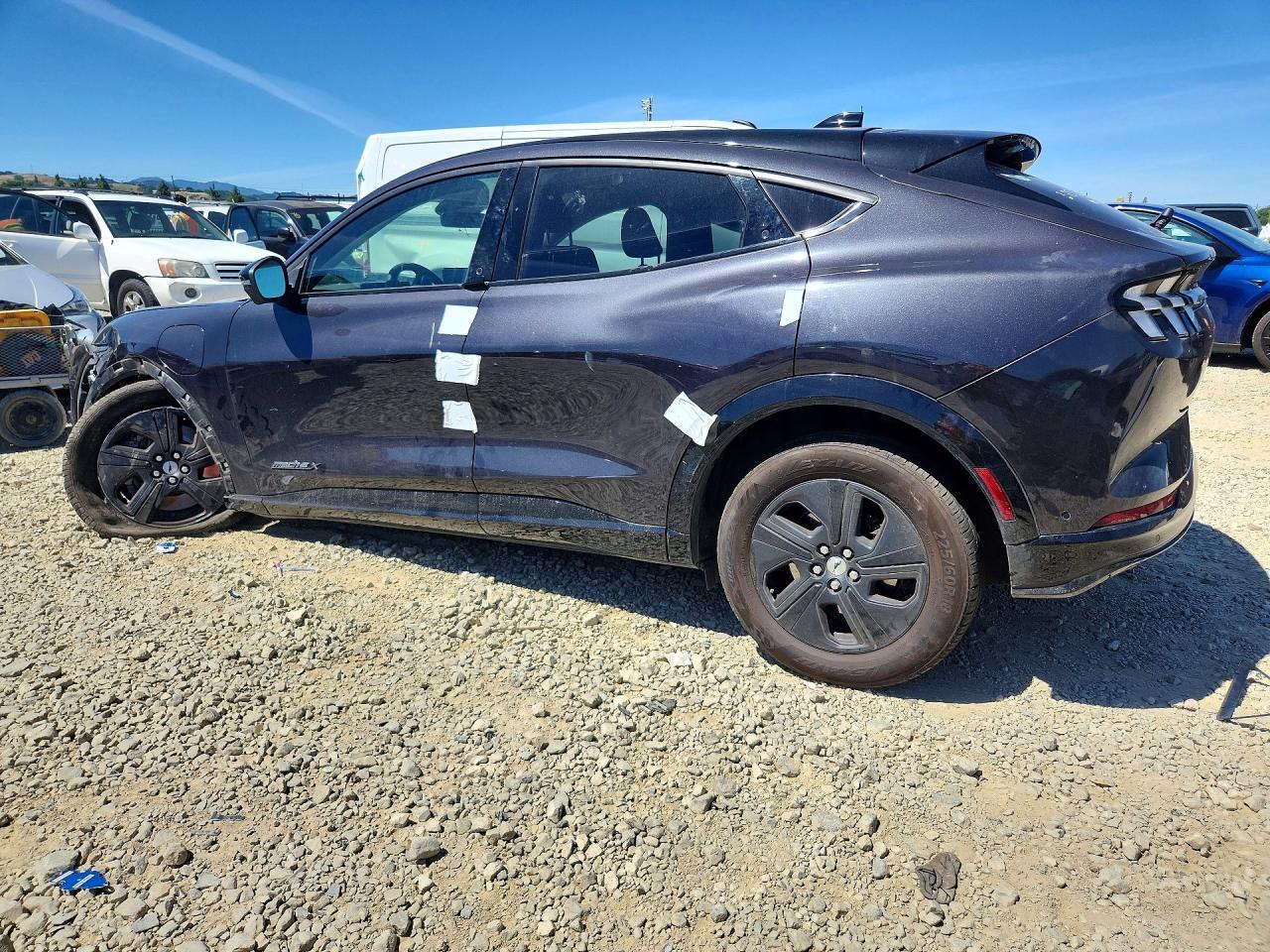 2021 Ford Mustang Mach-E California Route 1 - zdjęcie 2
