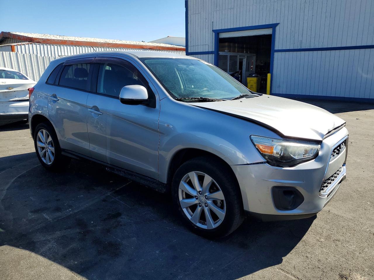 2014 Mitsubishi Outlander Sport Es - zdjęcie 4