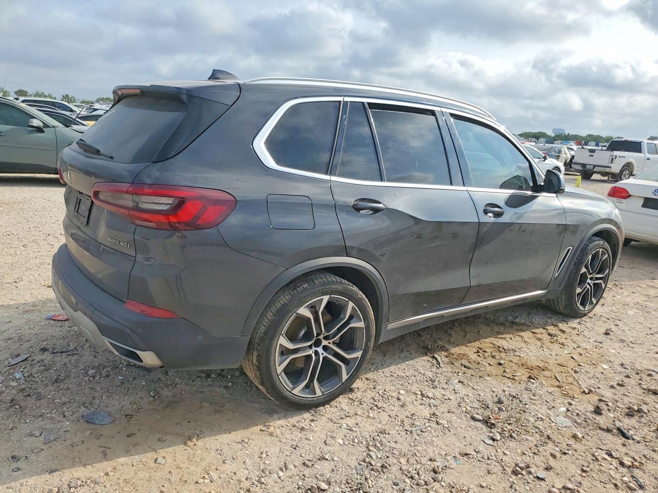 2020 BMW X5 Sdrive 40I - zdjęcie 3