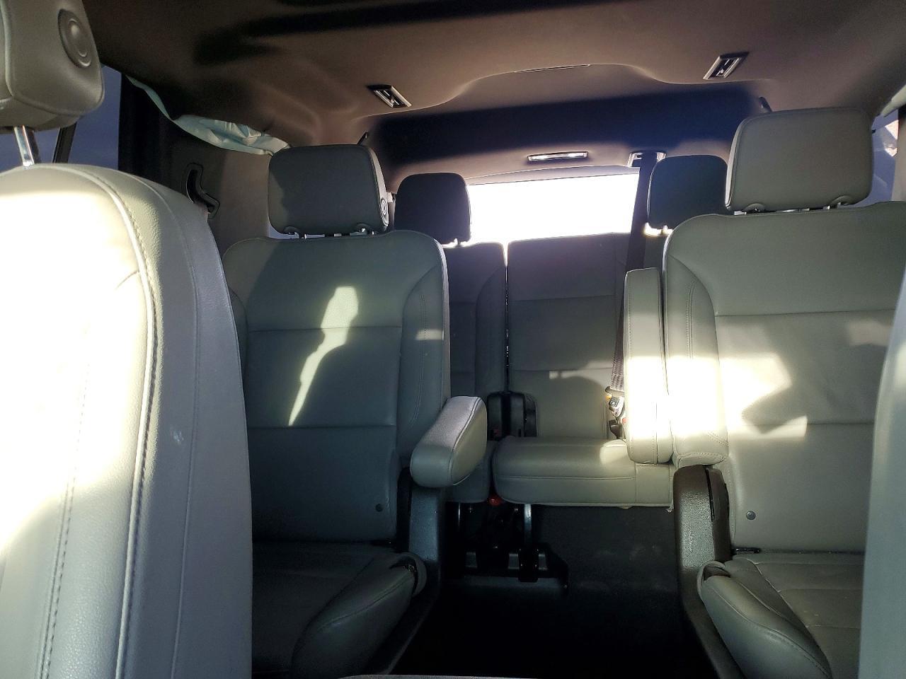 2022 Chevrolet Tahoe K1500 Z71 - zdjęcie 10