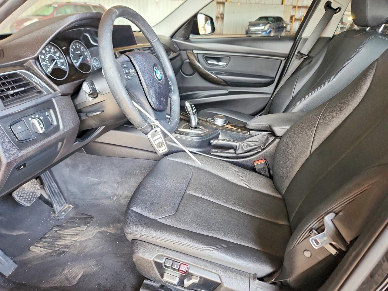 2018 BMW Seria 3 320i - zdjęcie 7