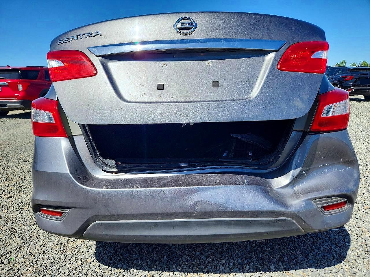 2019 Nissan Sentra S - zdjęcie 6