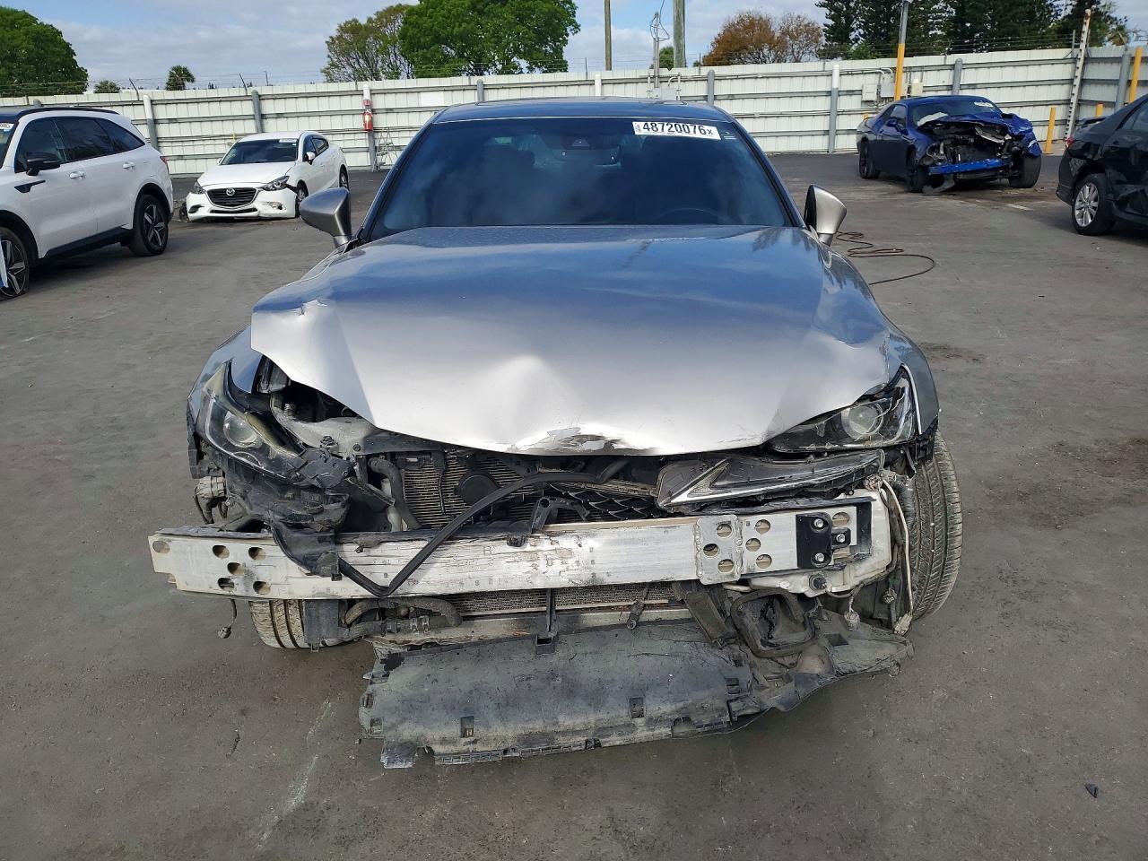 2017 Lexus Is 200T Base - zdjęcie 5
