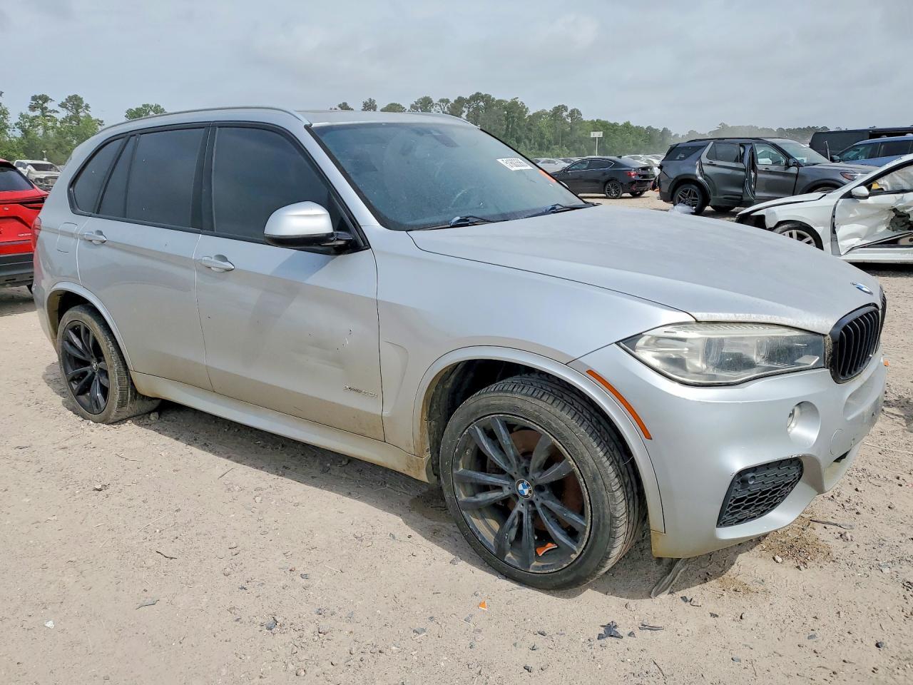 2017 BMW X5 xDrive50I - zdjęcie 4