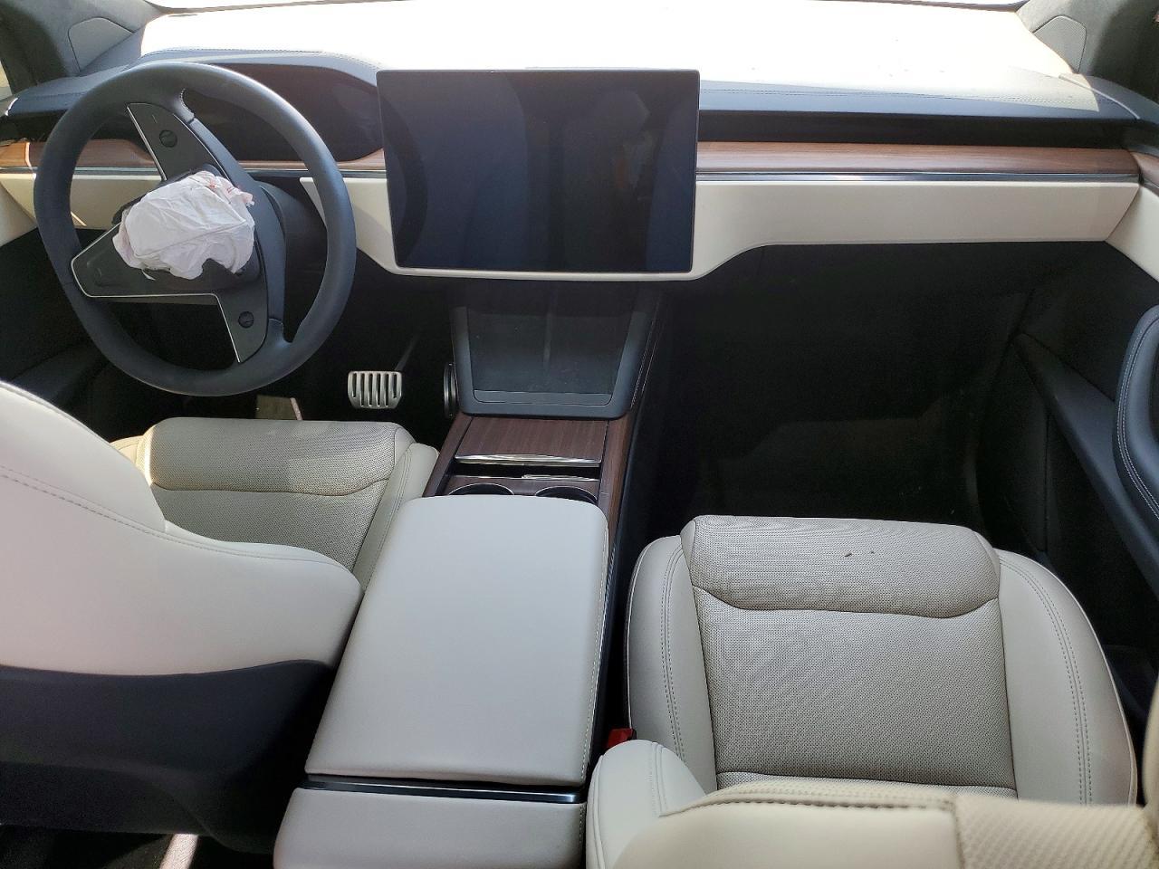 2026 Tesla Model X - zdjęcie 8