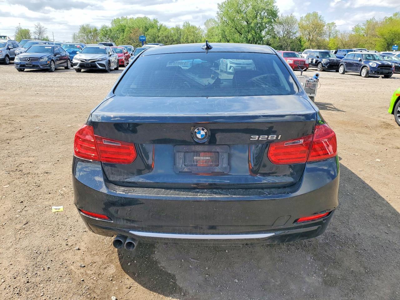 2013 BMW 328 I - zdjęcie 6