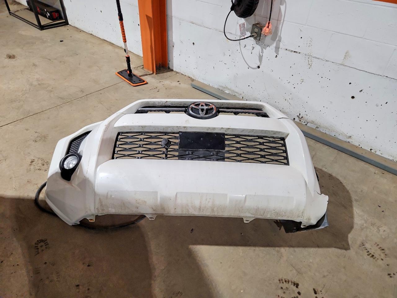 2020 Toyota 4Runner - zdjęcie 13