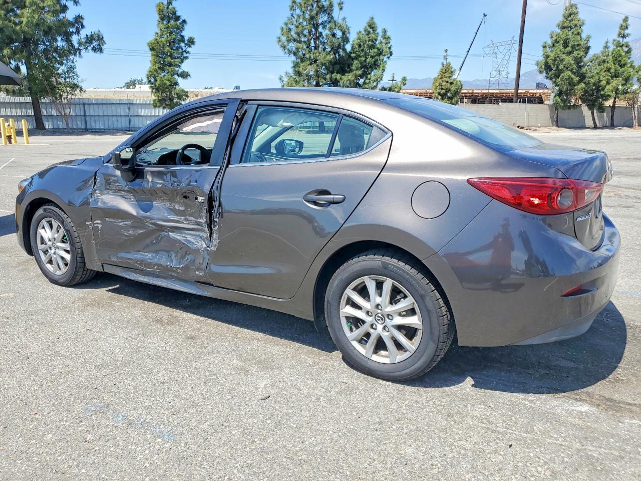 2018 Mazda 3 Sport - zdjęcie 2