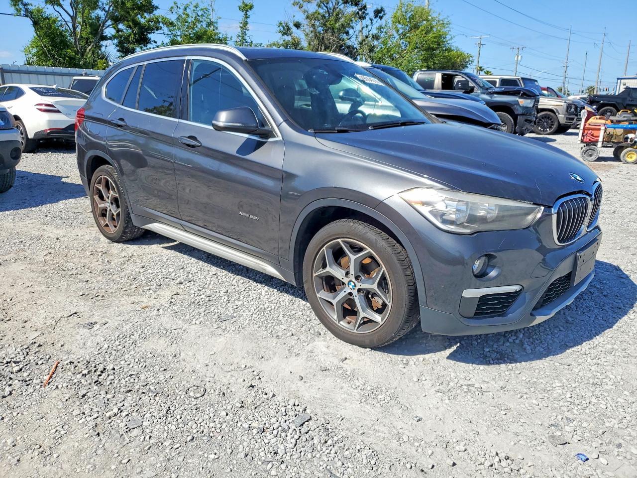 2018 BMW X1 xDrive28I - zdjęcie 4
