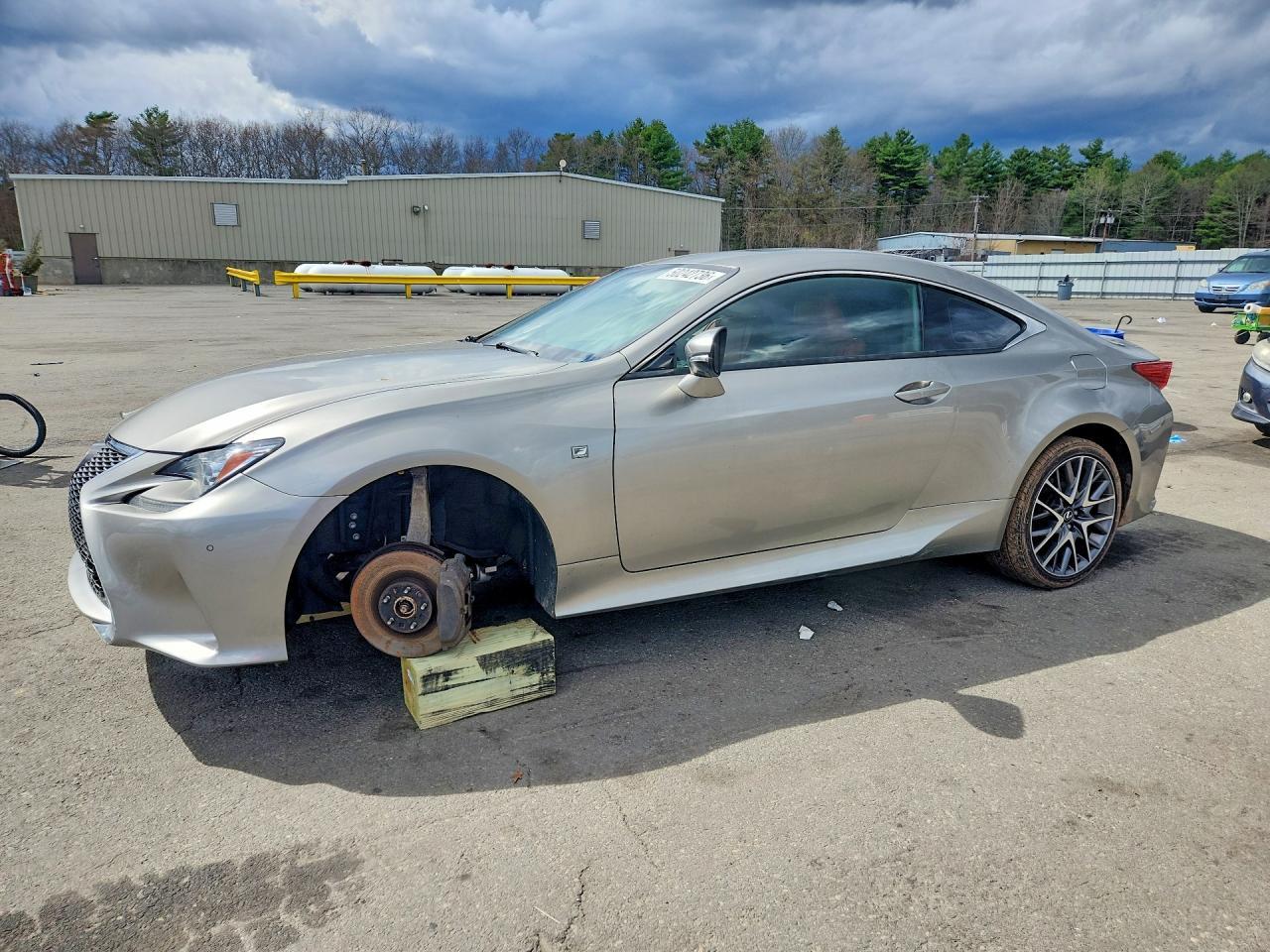 2017 Lexus Rc 300 Base - zdjęcie główne