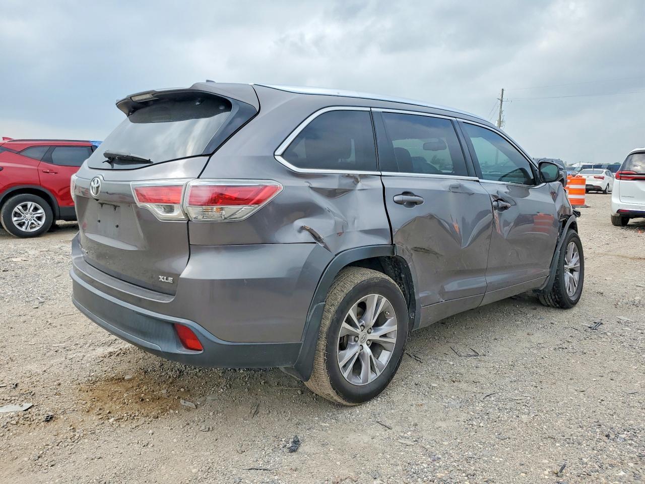 2015 Toyota Highlander Xle - zdjęcie 3