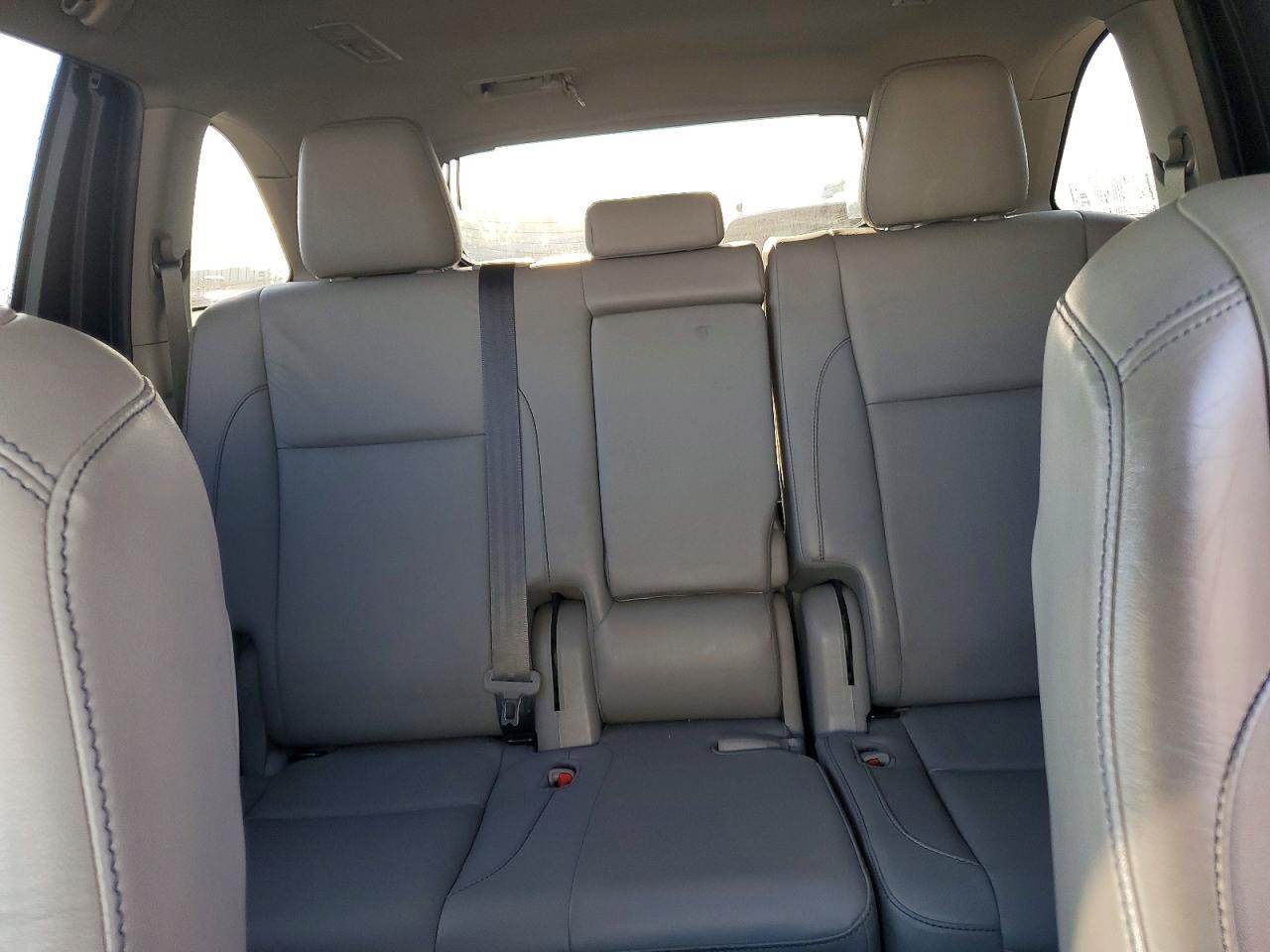 2019 Toyota Highlander Xle - zdjęcie 10